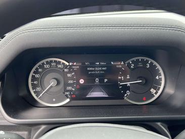 Land Rover Defender 110 D300 MHEV — photo 12