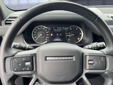 Land Rover Defender 110 D300 MHEV — photo 13