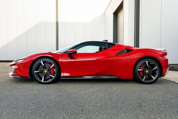 Ferrari SF90 Stradale — photo 31