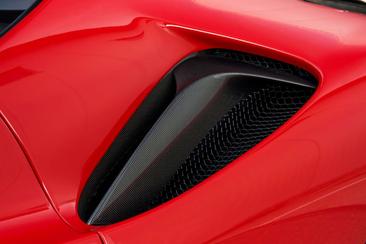Ferrari SF90 Stradale — photo 36