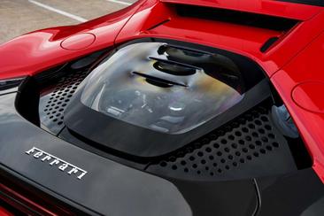 Ferrari SF90 Stradale — photo 45
