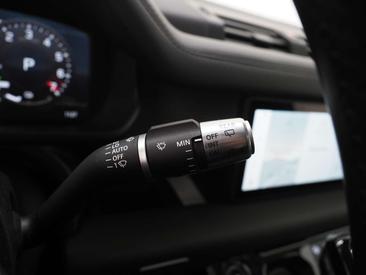 Land Rover Defender 110 P400e — photo 29