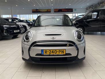 Mini 3 Portes Berline Cooper SE — photo 15
