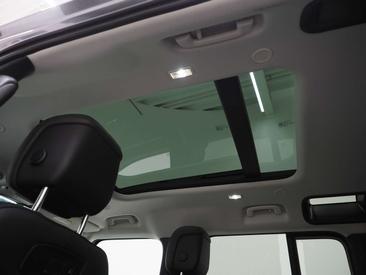 Land Rover Defender 110 P400e — photo 44