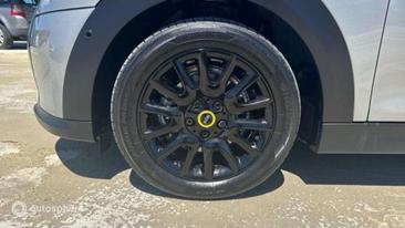 Mini 3 Portes Berline Cooper SE — photo 20