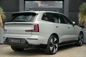 Volvo EX90 Twin Motor — photo 2
