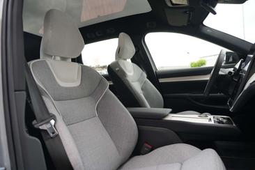 Volvo EX90 Twin Motor — photo 11