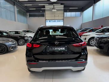 Mercedes GLA 200 — photo 4