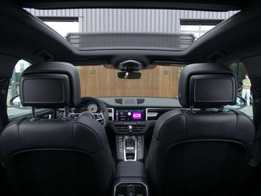 Porsche Macan S — photo 12