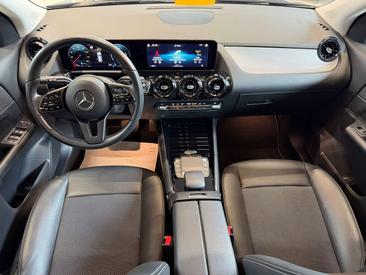 Mercedes GLA 200 — photo 10