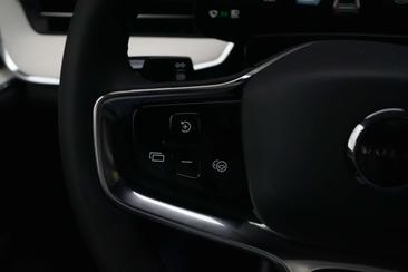 Volvo EX90 Twin Motor — photo 21