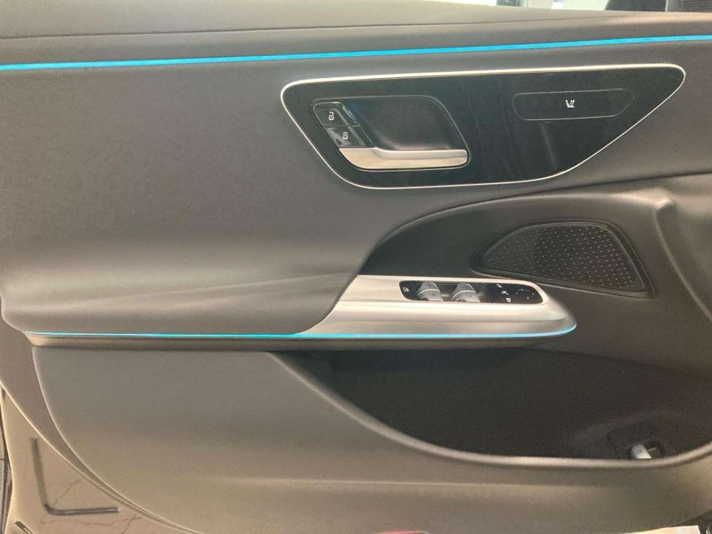 Mercedes Classe E 200 Avantgarde - 2024 - Joinsteer - #14