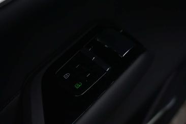 Volvo EX90 Twin Motor — photo 27