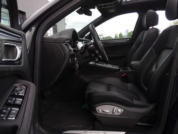 Porsche Macan S — photo 25