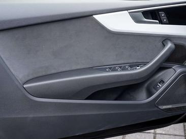 Audi A5 Cabriolet 40 TDI — photo 14
