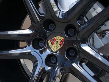 Porsche Macan S — photo 34