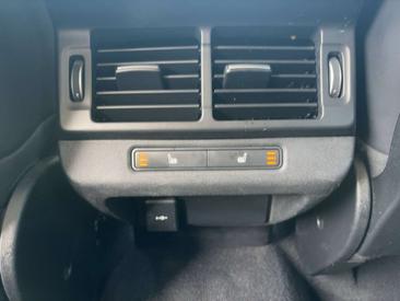 Land Rover Range Rover Evoque P300e — photo 19