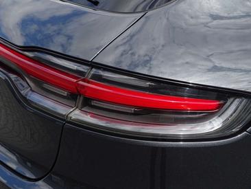 Porsche Macan S — photo 45