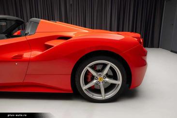 Ferrari 488 Spider — photo 8