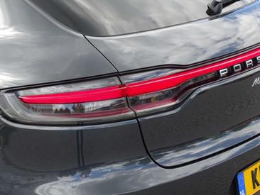 Porsche Macan S — photo 47