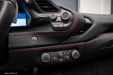 Ferrari 488 Spider — photo 18