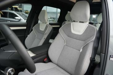 Volvo EX90 Twin Motor — photo 4