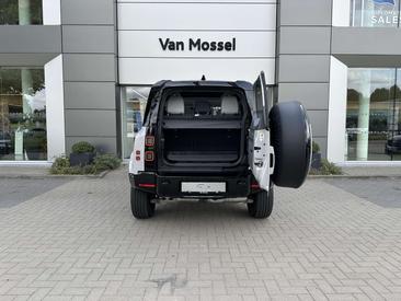 Land Rover Defender 90 Hard Top D250 — photo 9
