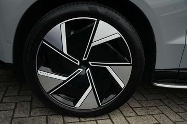 Volvo EX90 Twin Motor — photo 6