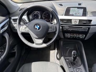 BMW X1 SDrive20i — photo 10