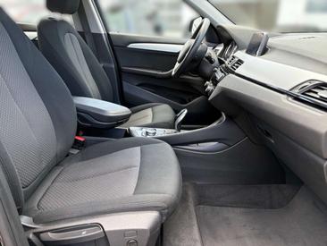 BMW X1 SDrive20i — photo 14