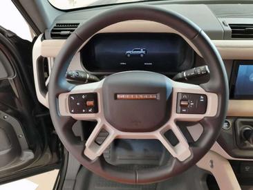 Land Rover Defender 110 P400 MHEV — photo 12
