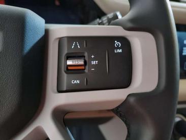 Land Rover Defender 110 P400 MHEV — photo 14