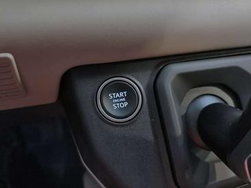Land Rover Defender 110 P400 MHEV — photo 22