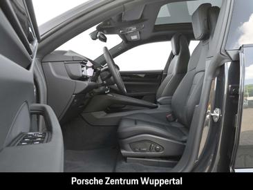 Porsche Macan Electric — photo 10