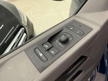 Volkswagen Transporter Van 2.0 TDI 150 — photo 13