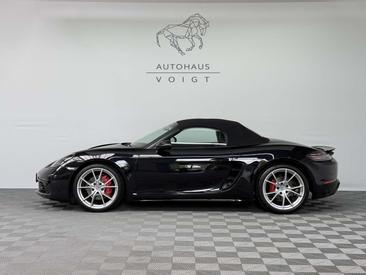 Porsche 718 Cabriolet Boxster S — photo 2