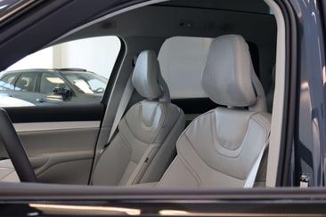 Volvo EX90 Twin Motor — photo 23