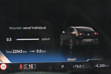BMW IX2 Coupé SUV XDrive30 — photo 38