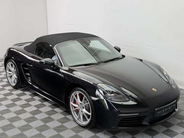 Porsche 718 Cabriolet Boxster S — photo 10
