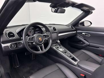 Porsche 718 Cabriolet Boxster S — photo 13