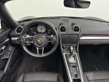 Porsche 718 Cabriolet Boxster S — photo 17