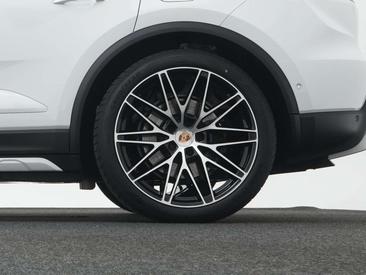 Porsche Macan Electric — photo 7