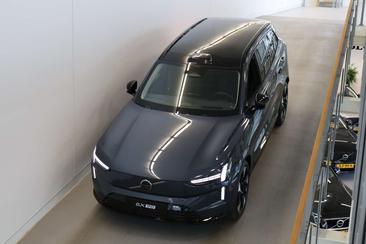 Volvo EX90 Twin Motor — photo 20