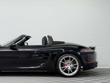 Porsche 718 Cabriolet Boxster S — photo 36