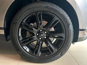 Land Rover Range Rover Velar D200 — photo 14