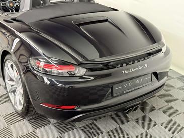 Porsche 718 Cabriolet Boxster S — photo 40