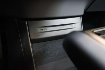 Volvo EX90 Twin Motor — photo 36