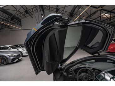 McLaren 720S — photo 34