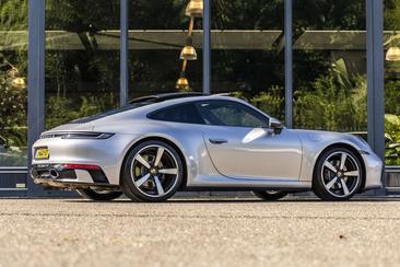 Porsche 911 Carrera S — photo 2