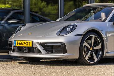 Porsche 911 Carrera S — photo 9